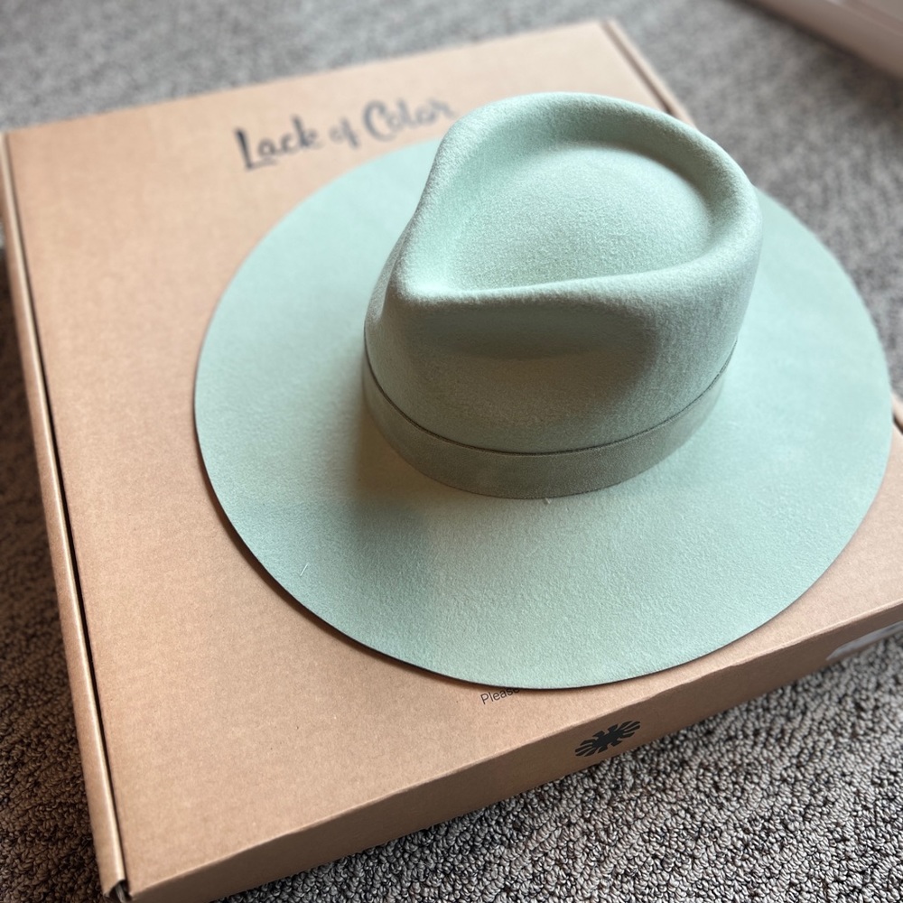 NIB Lack of Color Mirage Hat